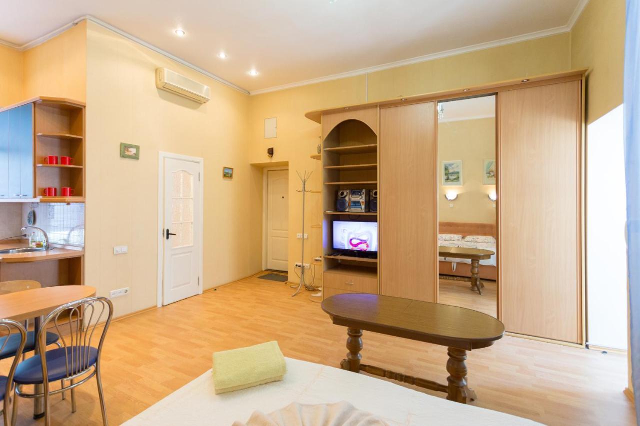 Central Area Apartments Kiev Eksteriør bilde